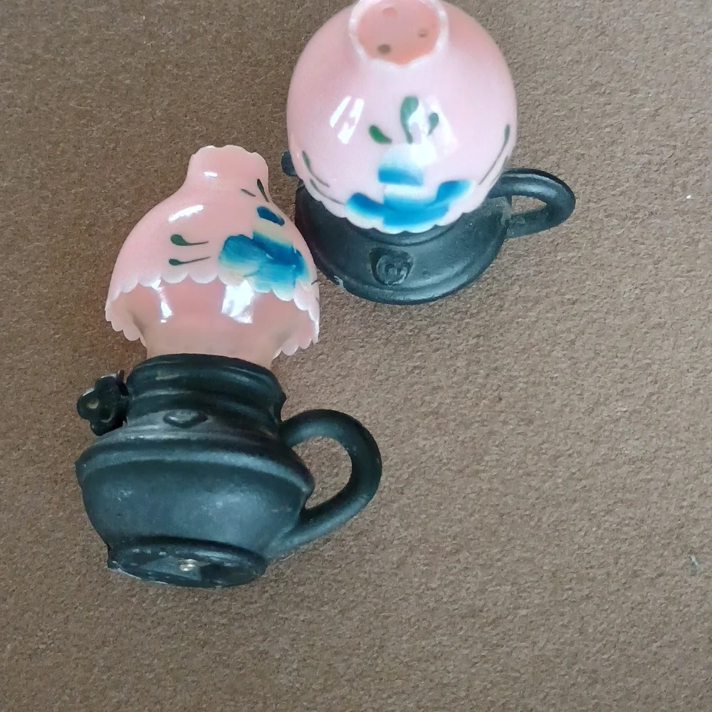 Vintage Metal Cast Iron Oil Lamp Salt and Pepper Shakers Pink Blue Flower